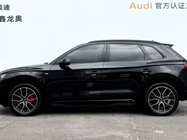 Audi Q5L — Фото автомобиля 3