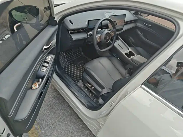 Baojun Yunhai — Фото автомобиля 15