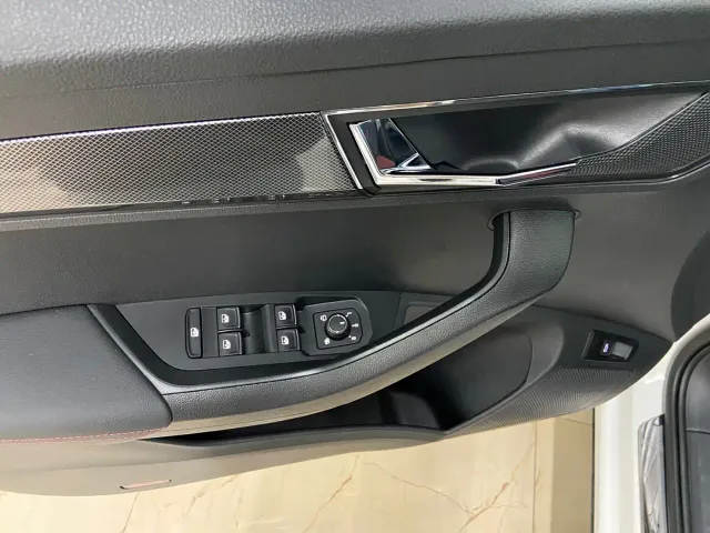 Skoda Karoq — Фото автомобиля 17