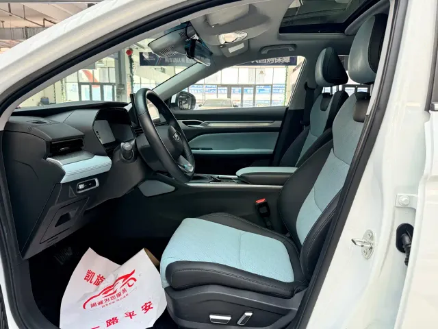 Geely Emgrand L — Фото автомобиля 7