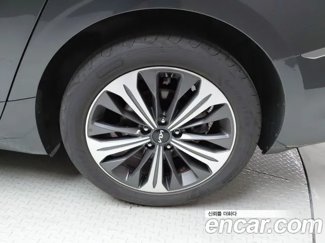 Kia K8 Signature — Фото автомобиля 20