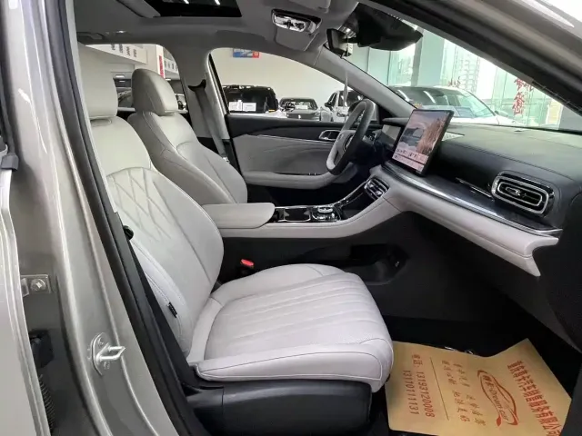 Geely Galaxy Galaxy Stellar 6 2025 Base Version — Фото автомобиля 10