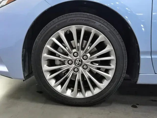 Toyota Avalon — Фото автомобиля 17