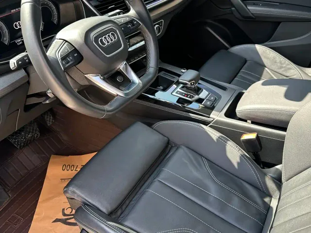 Audi Q5L — Фото автомобиля 5