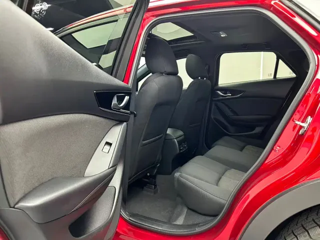 Mazda CX-4 — Фото автомобиля 18