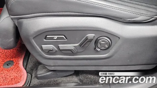 Hyundai Santa Fe MX5 — Фото автомобиля 16