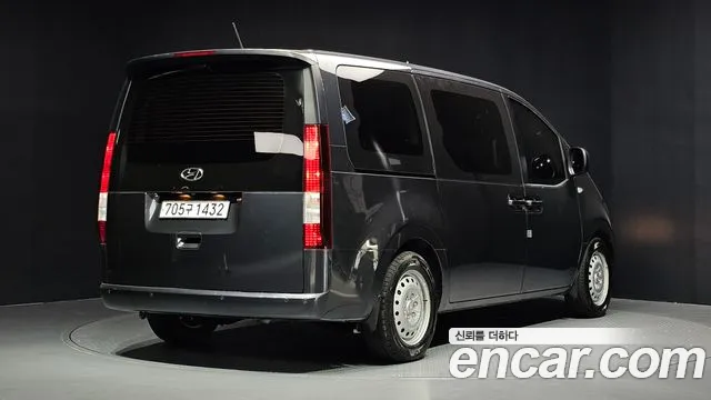 Hyundai Staria Staria 4WD Tourer 11 мест — Фото автомобиля 2