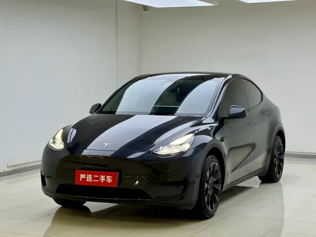 Фотография автомобиля — Tesla Model Y