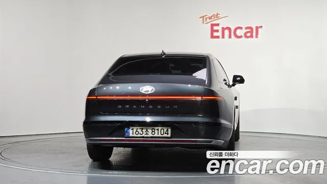 Hyundai Grandeur Grandeur (GN7) 2.5 Бензин 2WD — Фото автомобиля 4