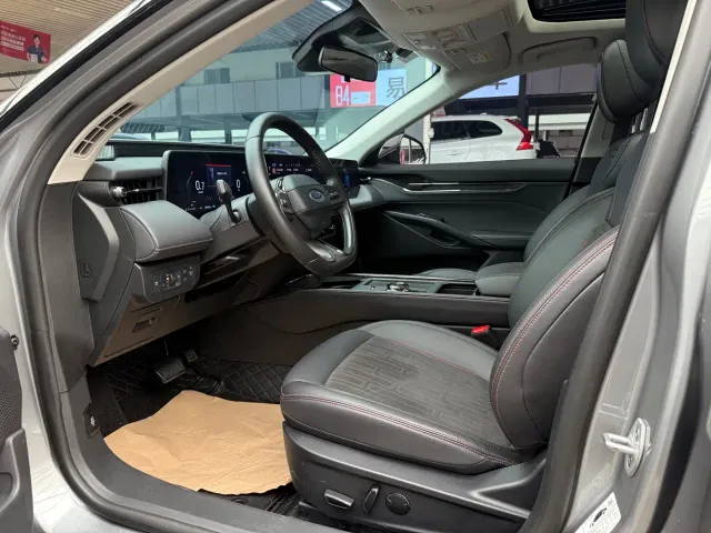 Ford Mondeo — Фото автомобиля 7