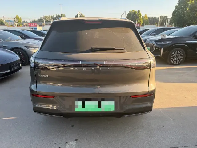Geely Galaxy E5 — Фото автомобиля 12