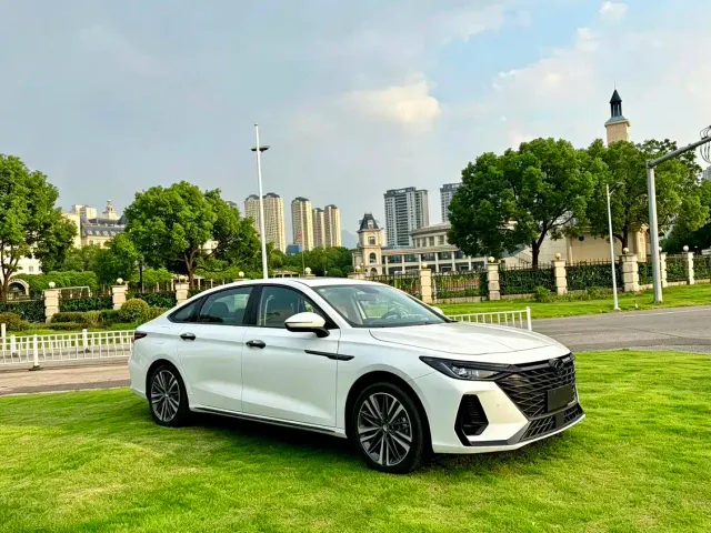 Chery Arrizo 8 — Фото автомобиля 3