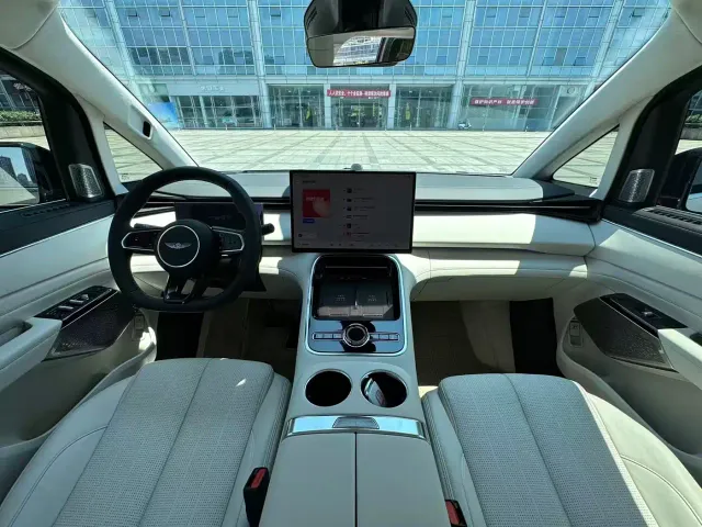 Geely Galaxy V900 — Фото автомобиля 14