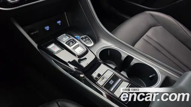 Hyundai Sonata — Фото автомобиля 9