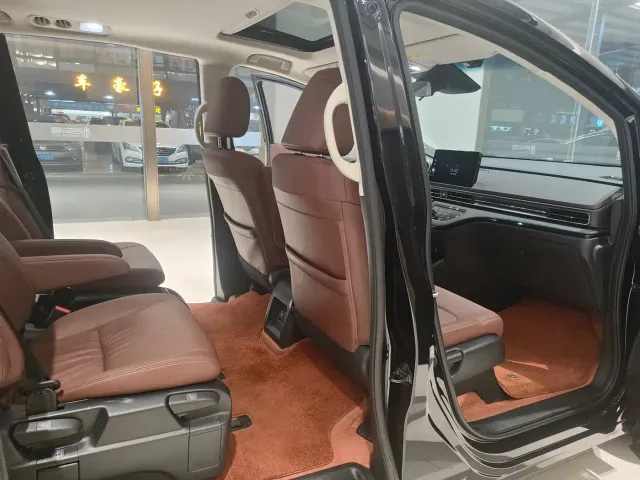 Honda Odyssey — Фото автомобиля 11