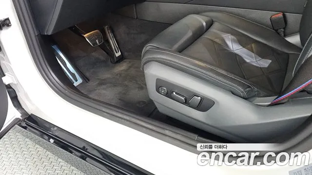 BMW i5 G60 — Фото автомобиля 28