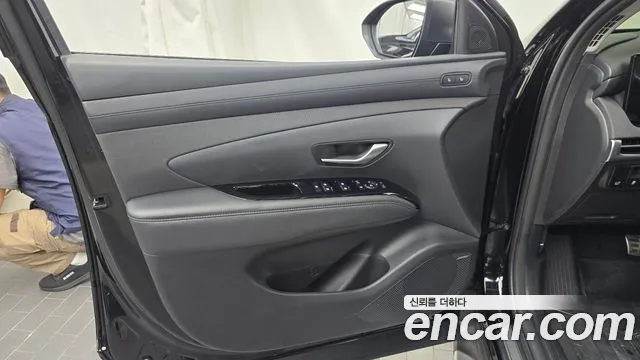Hyundai Tucson Новый Tucson (NX4) Бензин 1.6 Turbo 4WD — Фото автомобиля 21
