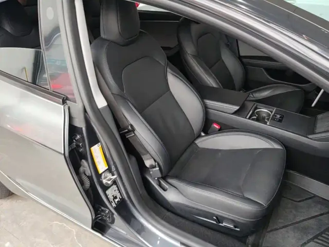 Tesla Model 3 — Фото автомобиля 24