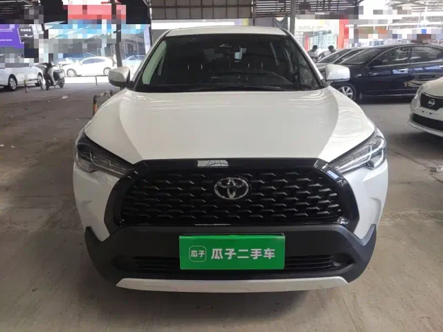 Toyota Corolla Cross — Фото автомобиля 2