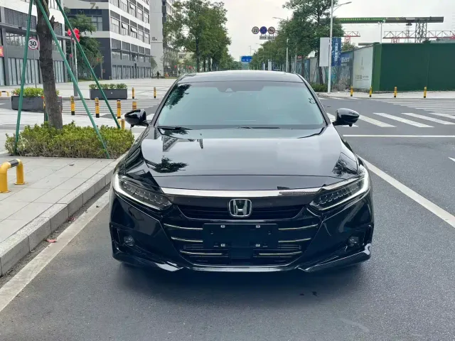 Honda Accord — Фото автомобиля 2