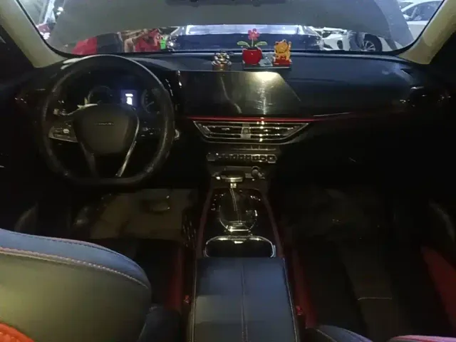 Changan Oushang X5 — Фото автомобиля 9