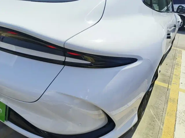 IM Motors L6 — Фото автомобиля 7