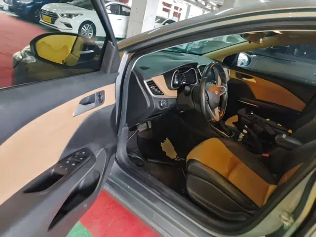 Chevrolet Monza — Фото автомобиля 15