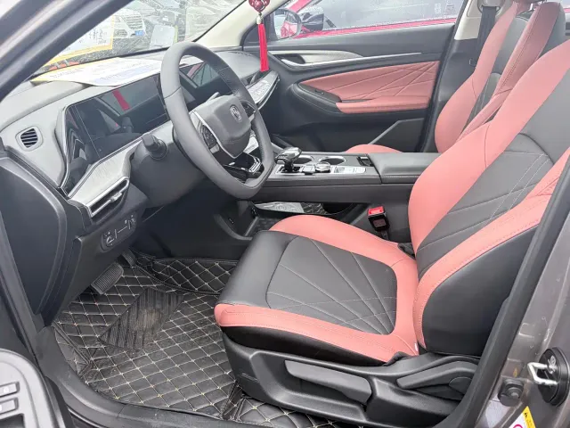 Changan Eado — Фото автомобиля 5
