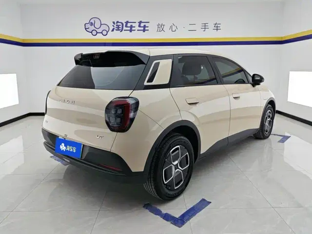 GAC Aion UT — Фото автомобиля 3