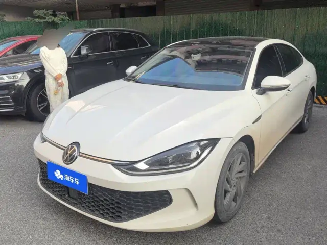 Фотография автомобиля — Volkswagen Lamando