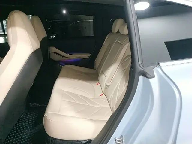 Nio ET5 Touring — Фото автомобиля 16
