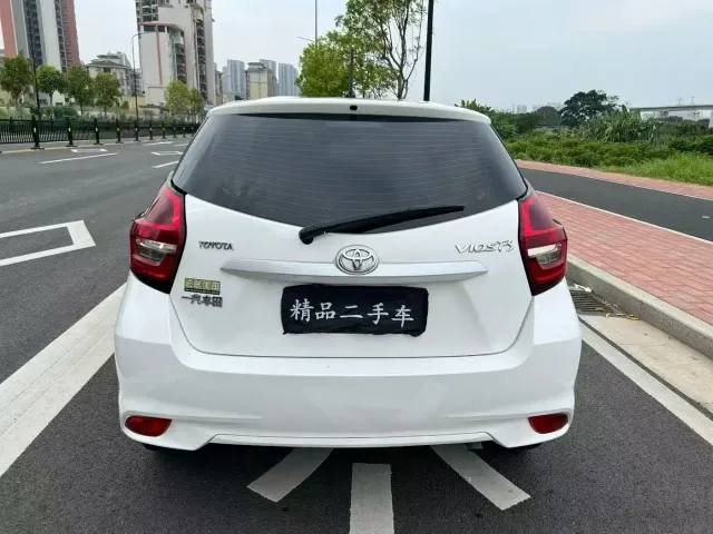 Toyota Vios FS — Фото автомобиля 8