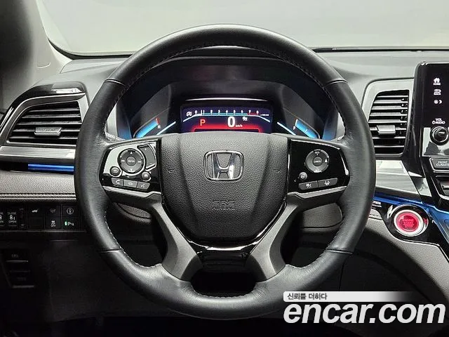 Honda Odyssey — Фото автомобиля 11