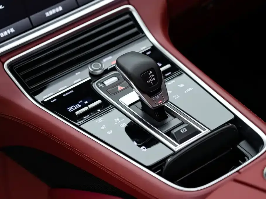 Porsche Panamera 2023 Facelift Panamera 2.9T Platinum Edition — Фото автомобиля 16