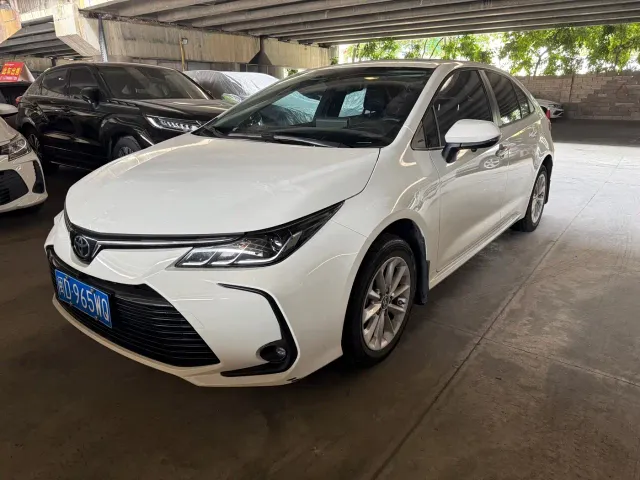 Фотография автомобиля — Toyota Corolla