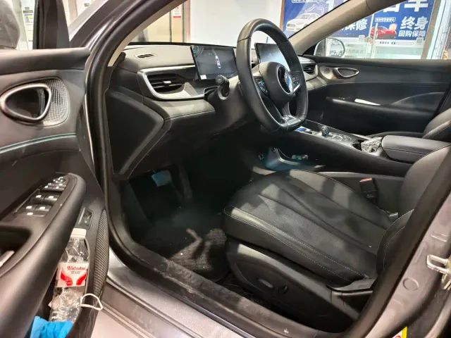 BYD Seal 05 DM-i — Фото автомобиля 4
