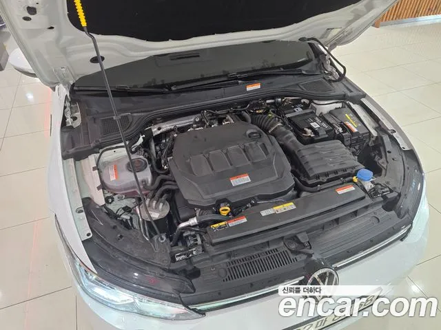 Volkswagen Golf Golf 8 поколение 2.0 TDI Prestige — Фото автомобиля 6