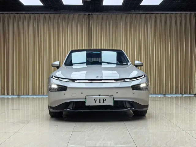 Xpeng P7 — Фото автомобиля 2