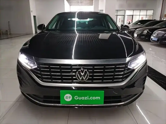 Volkswagen Passat — Фото автомобиля 2