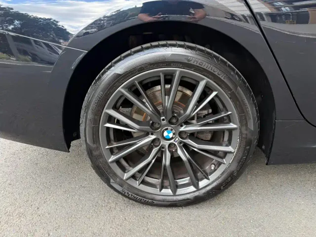 BMW 3 Series — Фото автомобиля 4
