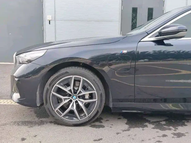 BMW i5 — Фото автомобиля 5
