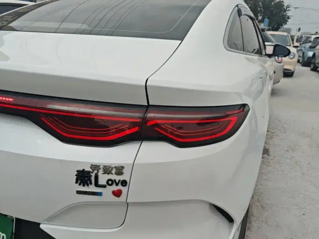 BYD Qin L — Фото автомобиля 7