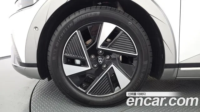 Hyundai Ioniq 5 — Фото автомобиля 5