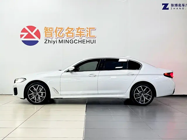 BMW 5 Series — Фото автомобиля 3