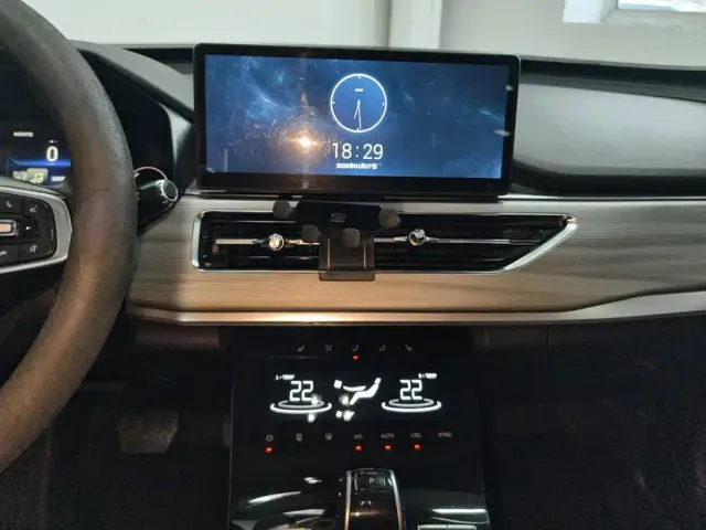 Chery Tiggo 8 — Фото автомобиля 13