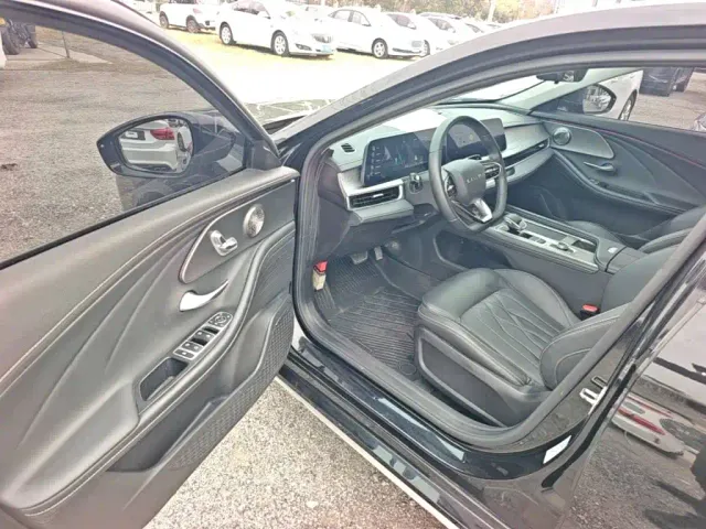 Chery Arrizo 8 — Фото автомобиля 15