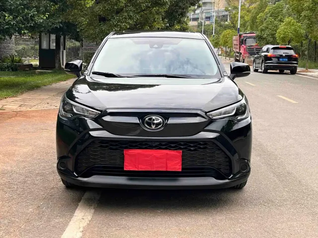 Toyota Frontlander — Фото автомобиля 2