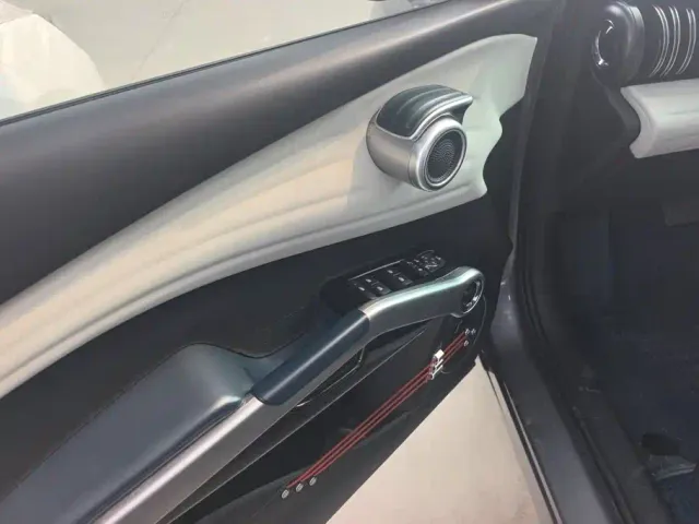 BYD Yuan PLUS — Фото автомобиля 7