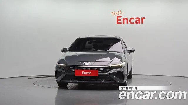 Hyundai Avante CN7 — Фото автомобиля 3