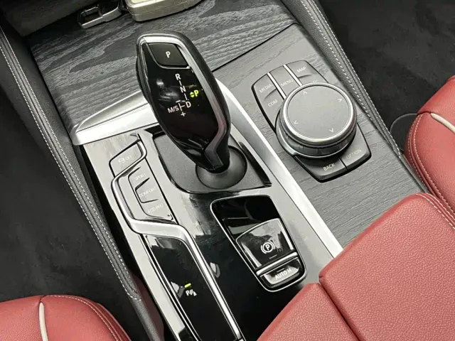 BMW 5 Series — Фото автомобиля 21
